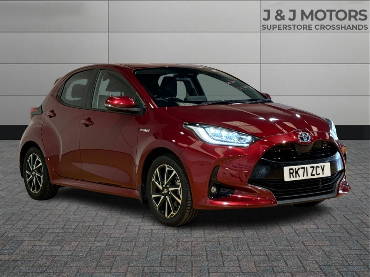 Main listing image - Toyota Yaris