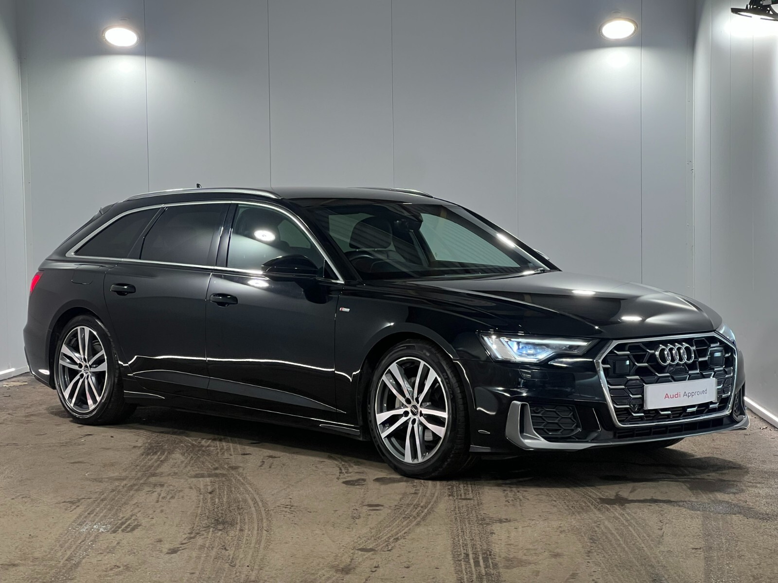 Main listing image - Audi A6 Avant