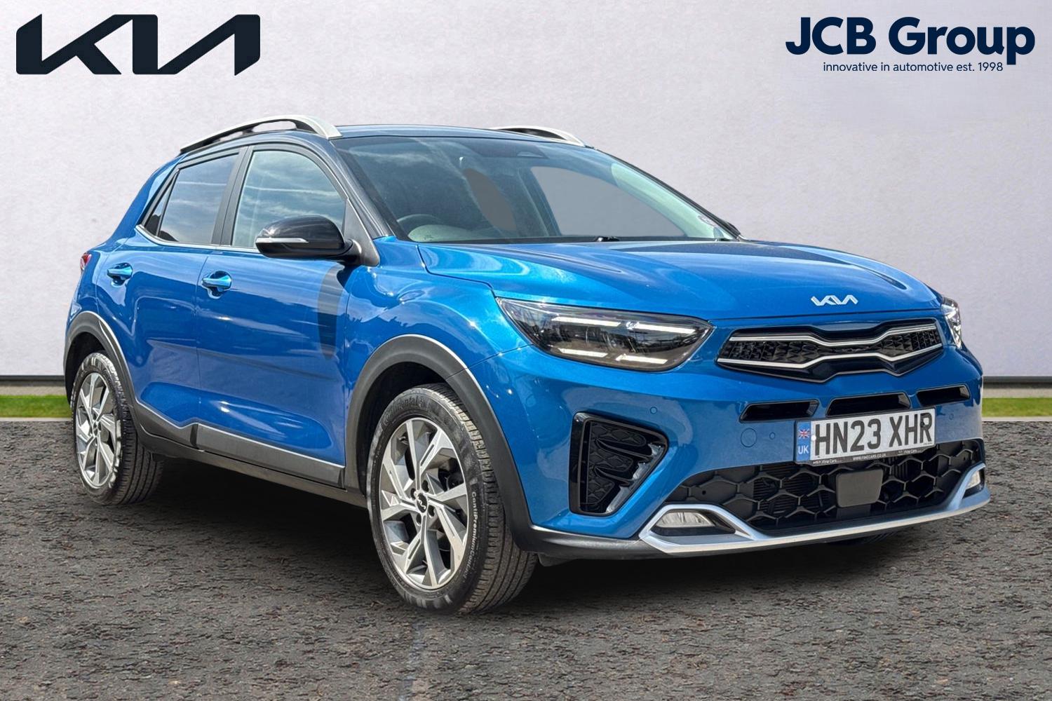 Main listing image - Kia Stonic
