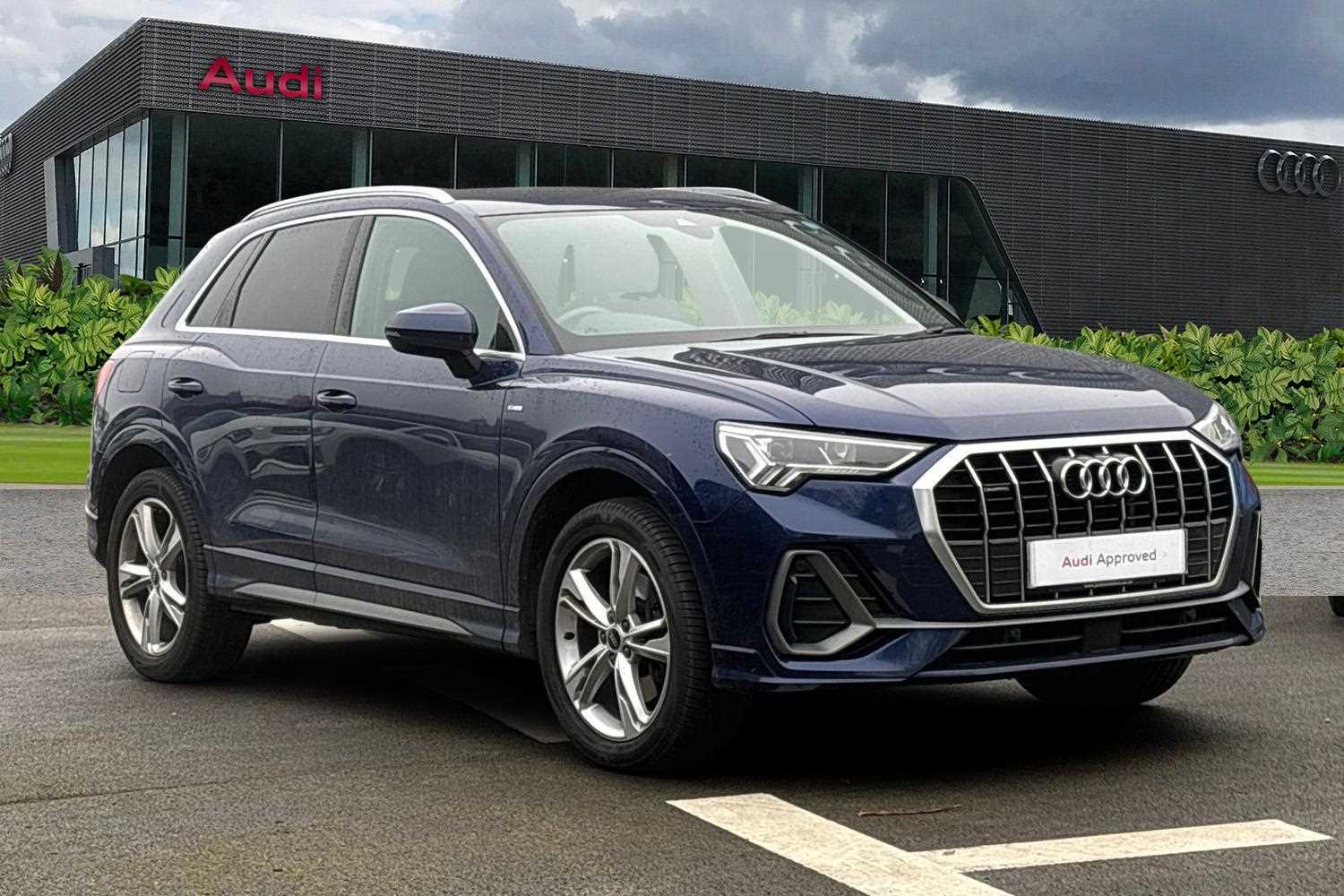 Main listing image - Audi Q3