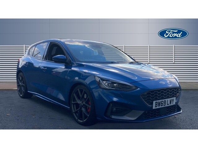 Main listing image - Ford Focus
