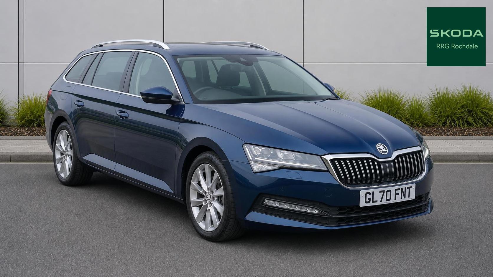Main listing image - Skoda Superb