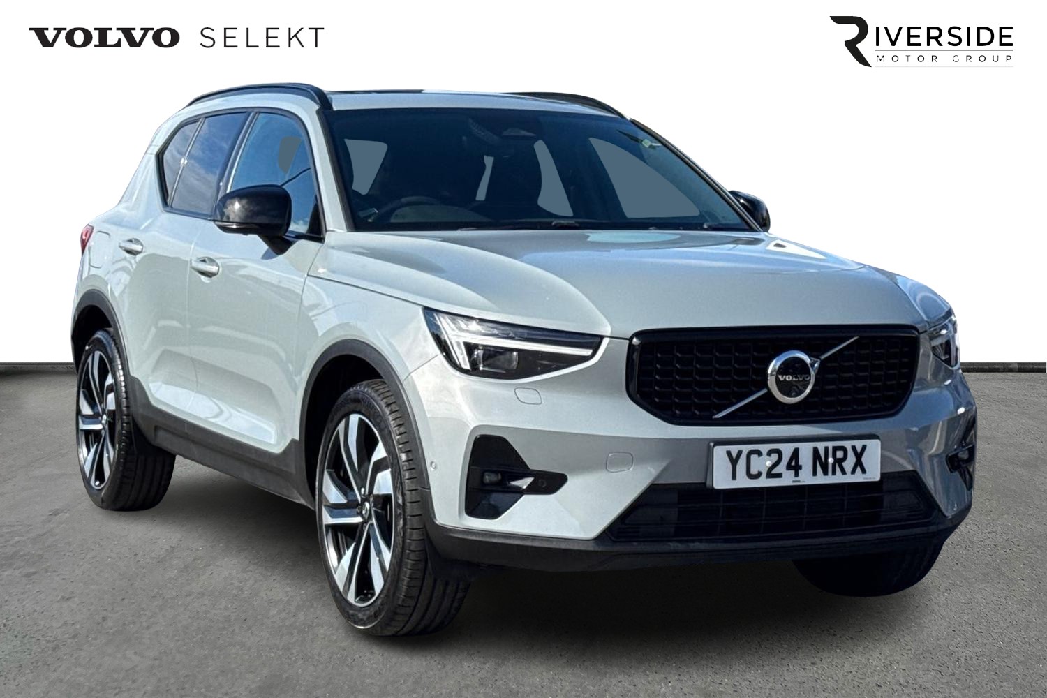 Main listing image - Volvo XC40