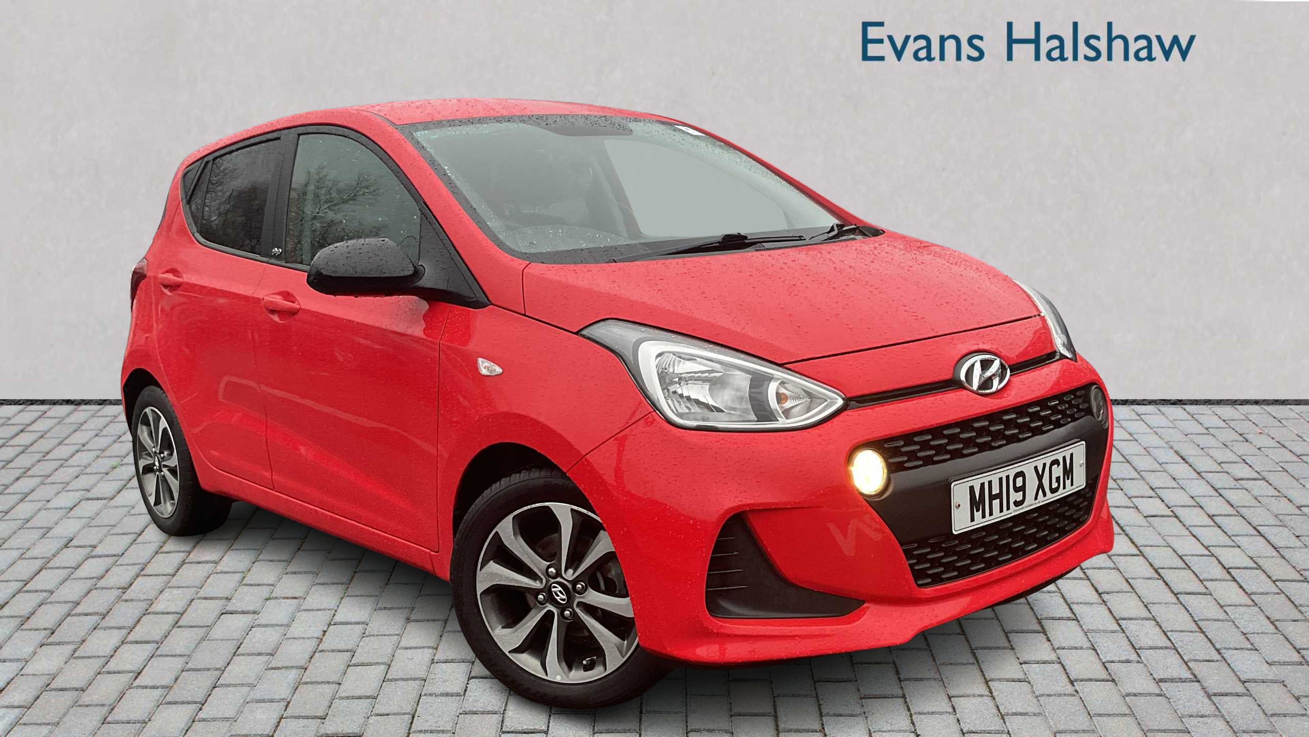 Main listing image - Hyundai i10