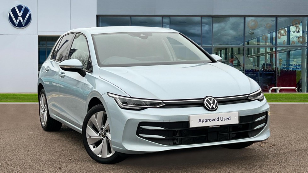 Main listing image - Volkswagen Golf