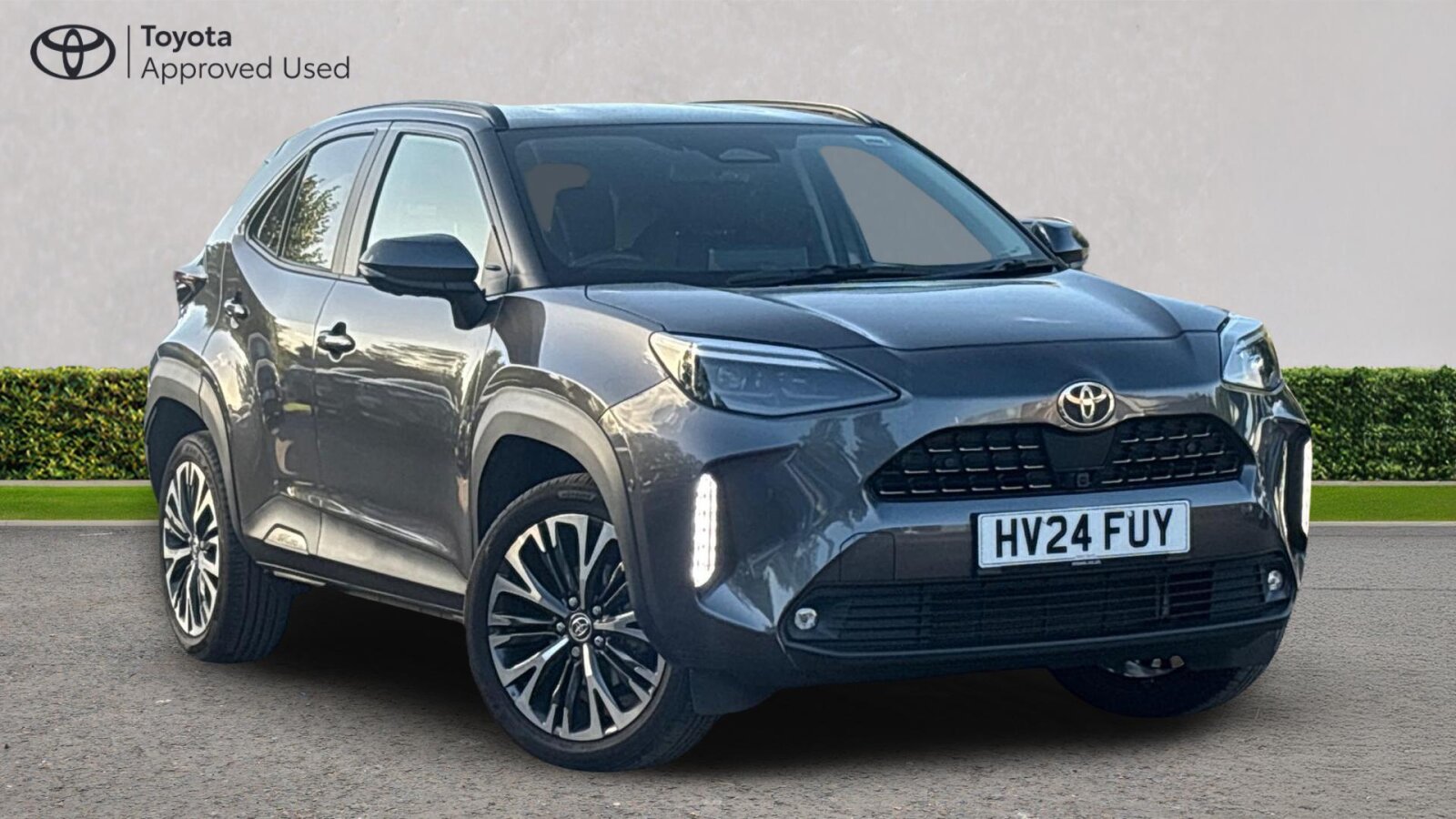 Main listing image - Toyota Yaris Cross