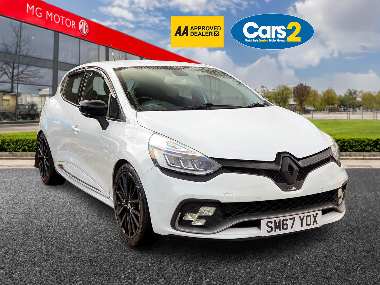 Main listing image - Renault Clio