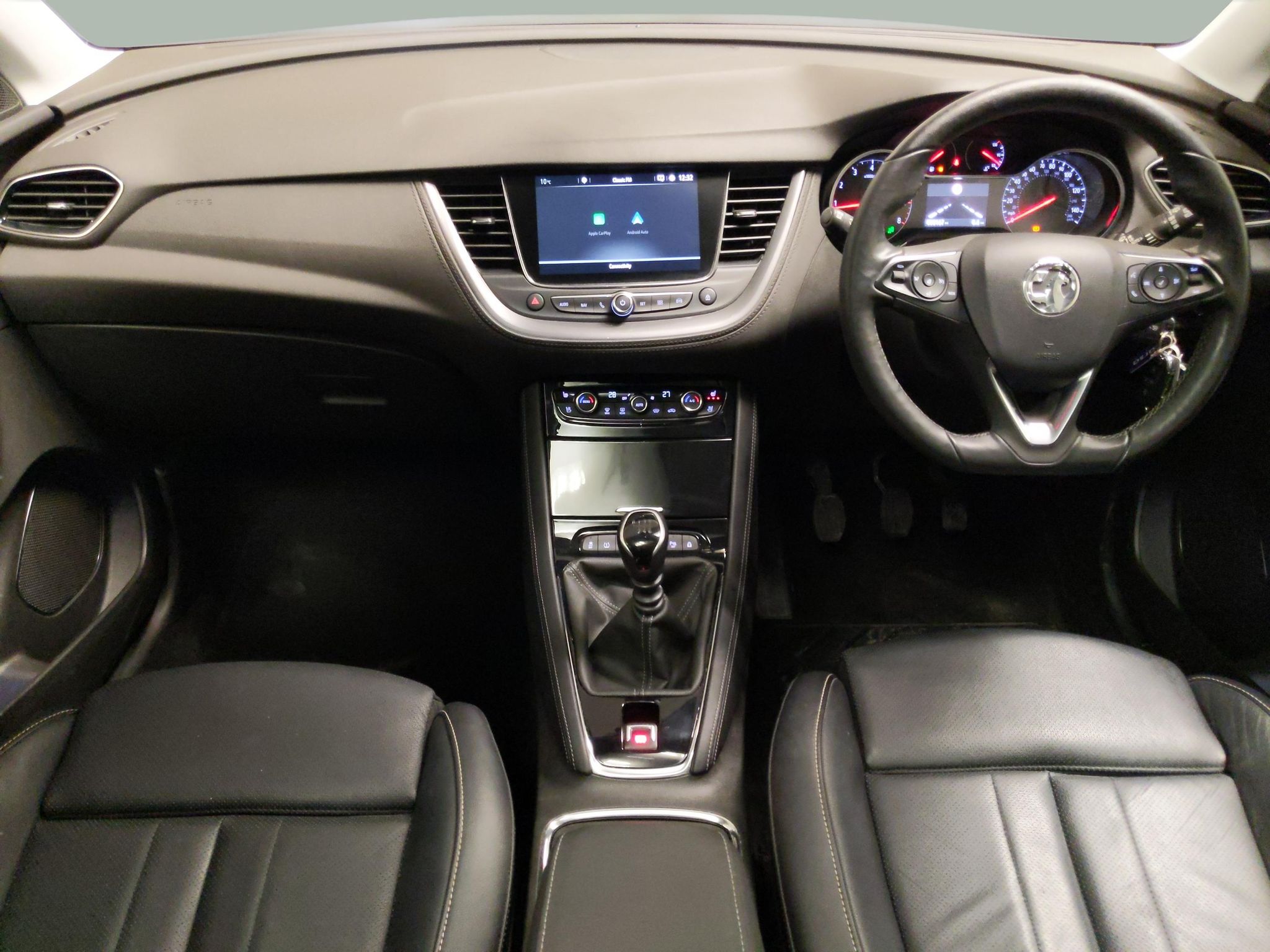 Main listing image - Vauxhall Grandland X