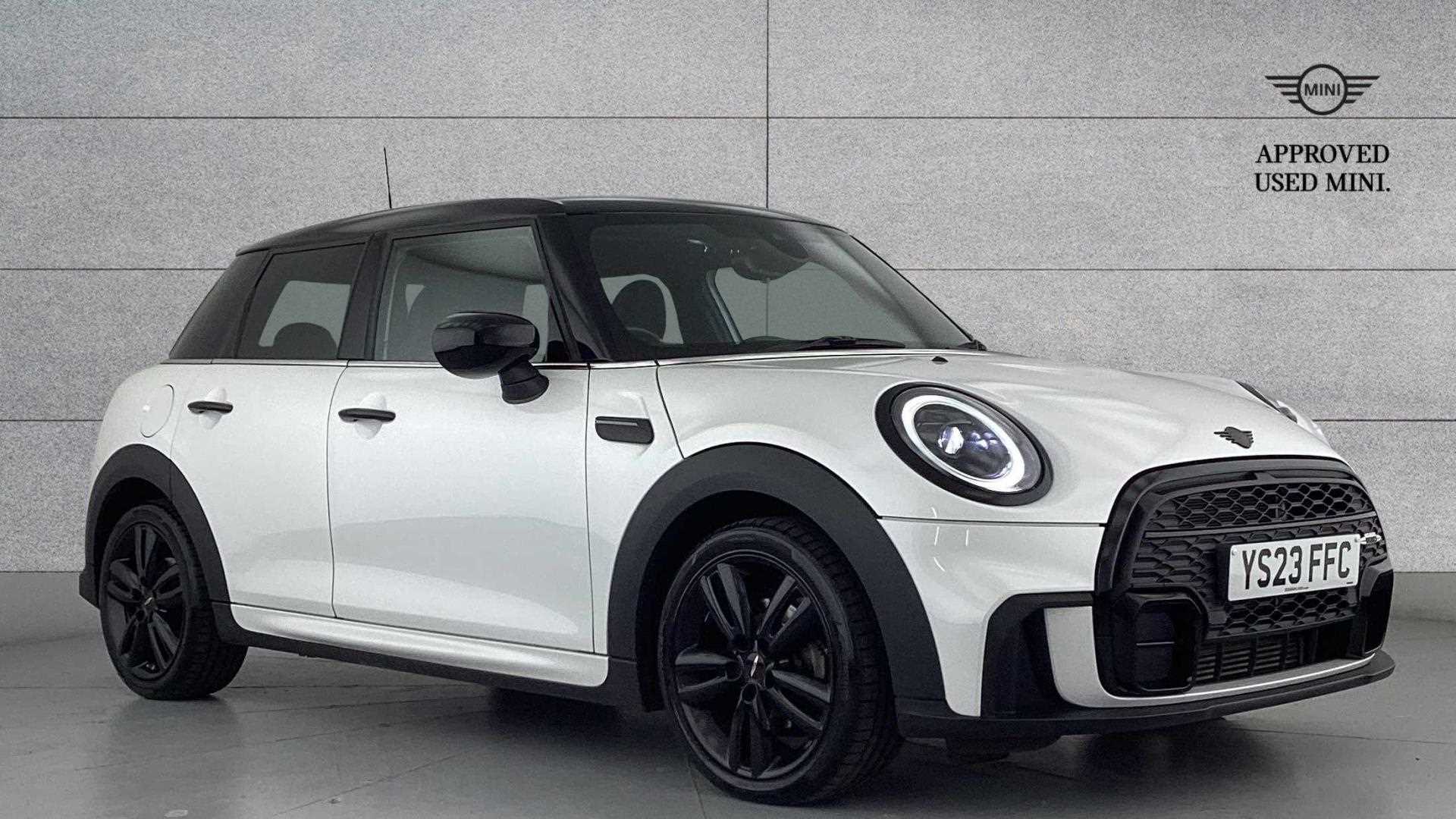Main listing image - MINI Hatchback 5dr