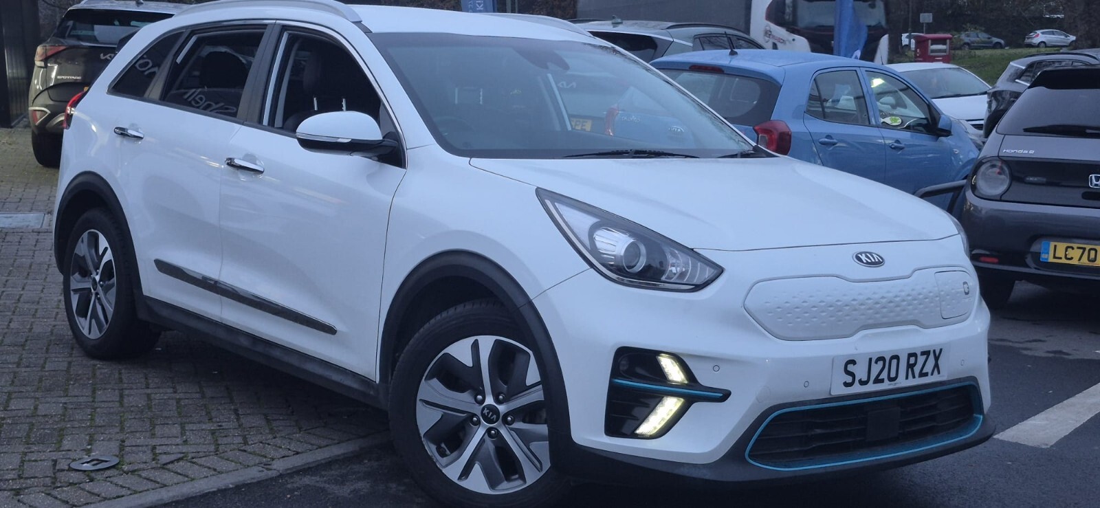 Main listing image - Kia e-Niro