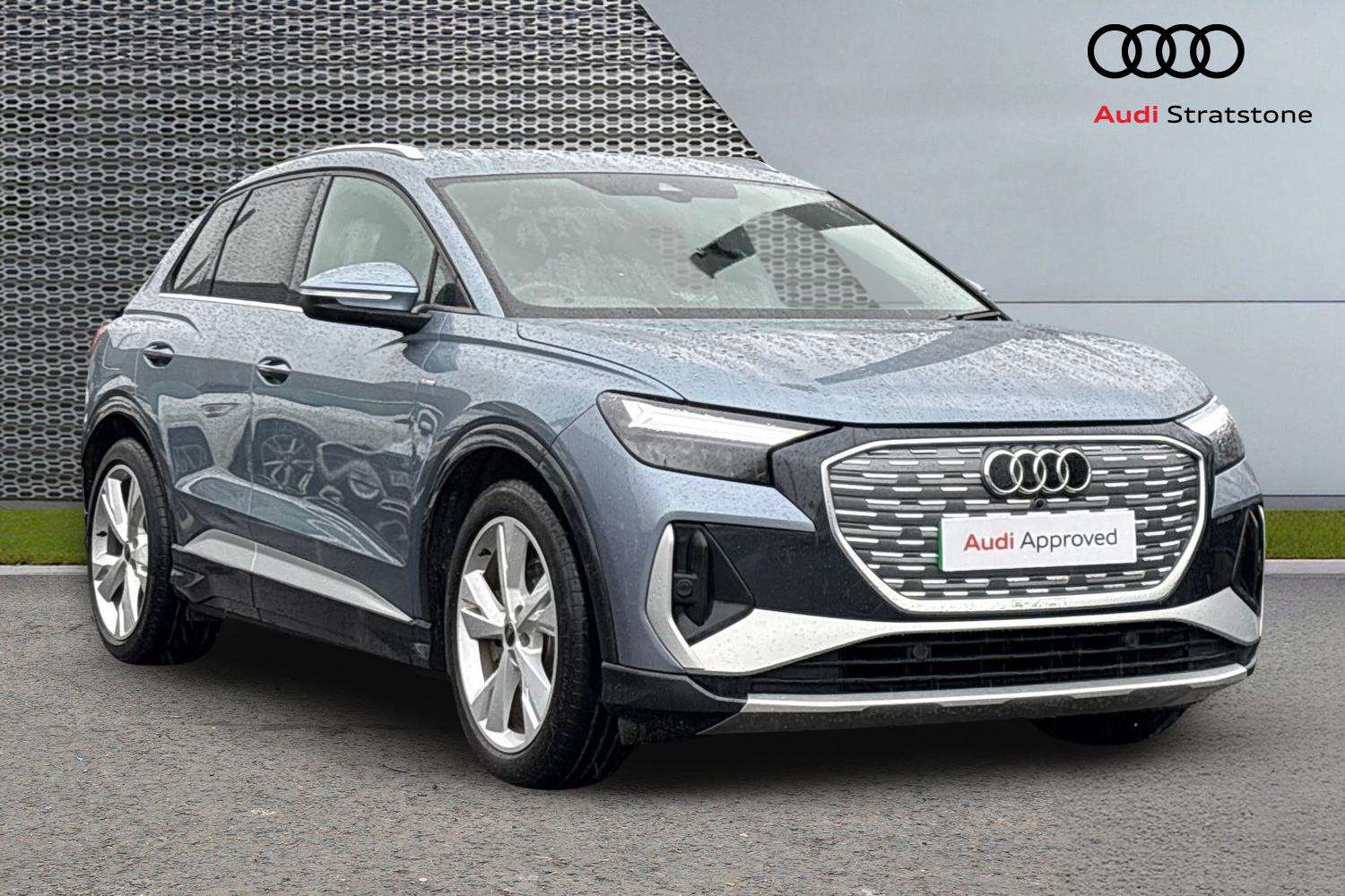 Main listing image - Audi Q4