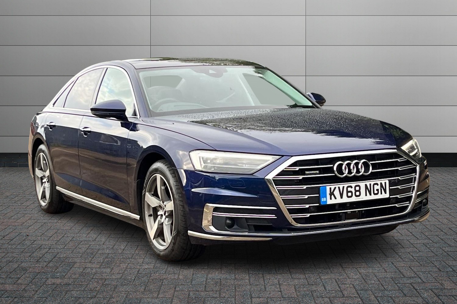 Main listing image - Audi A8