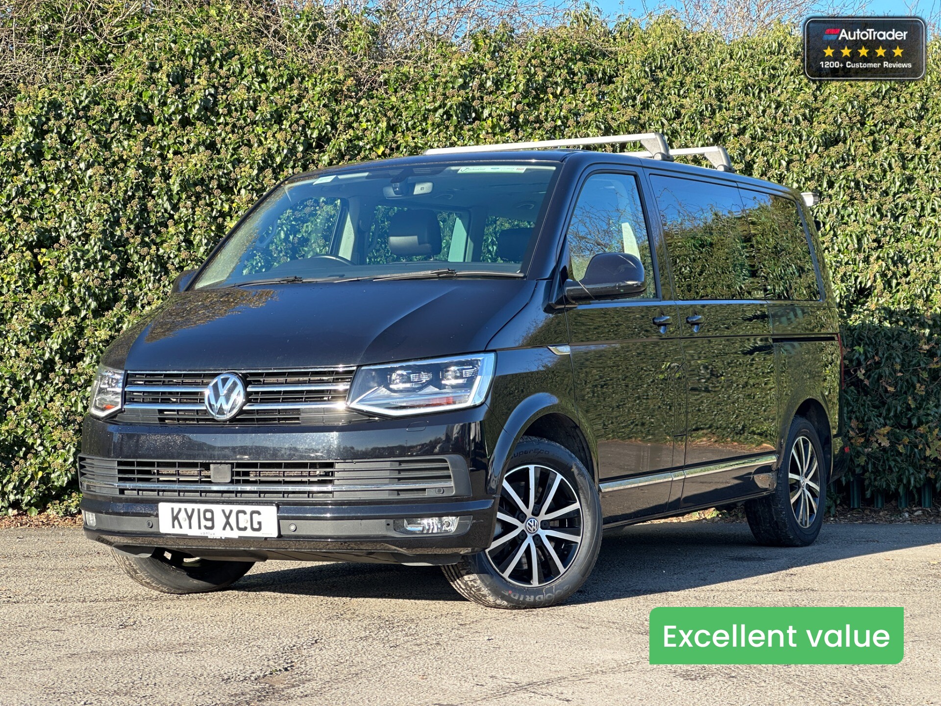 Main listing image - Volkswagen Caravelle