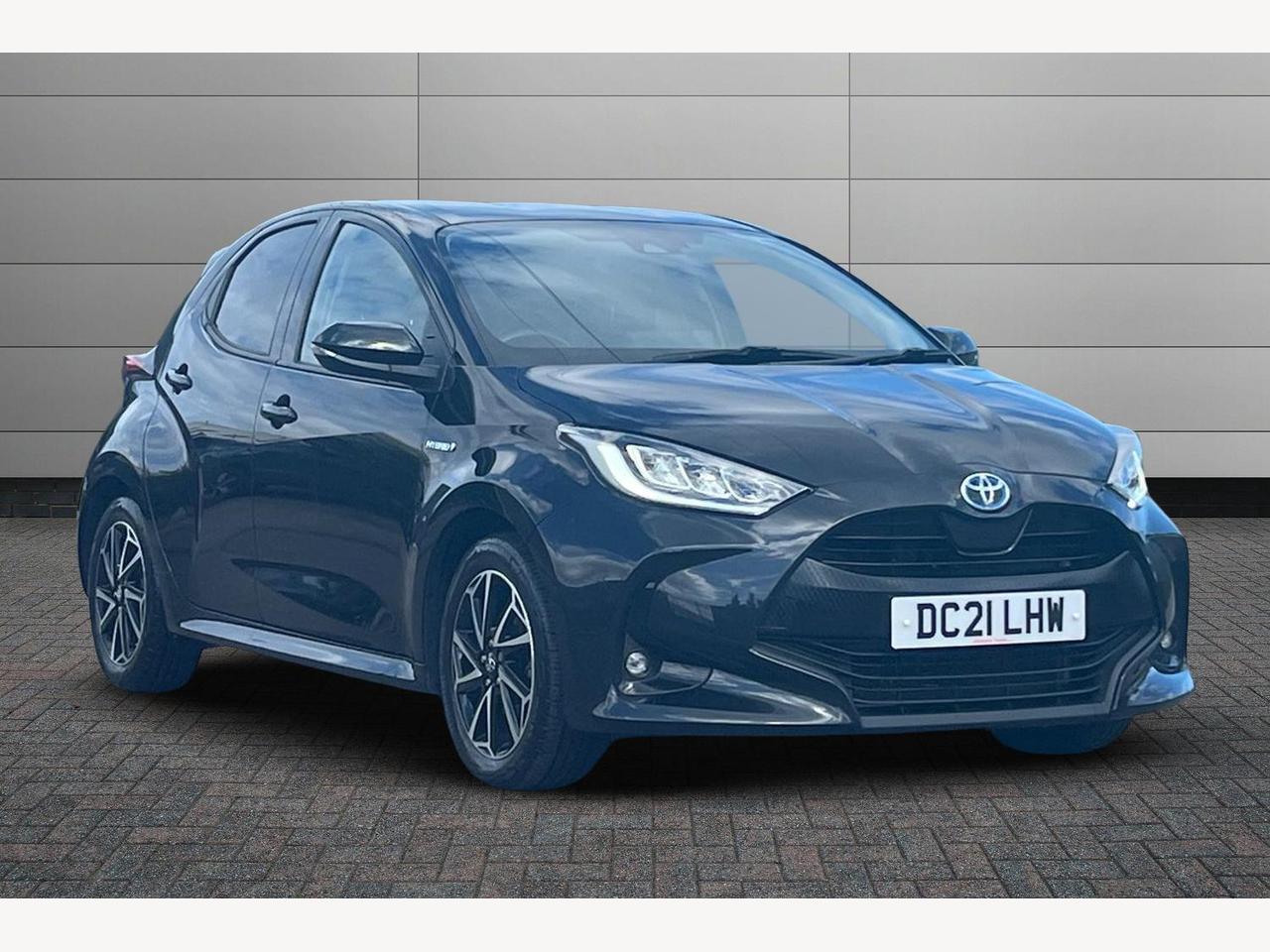 Main listing image - Toyota Yaris