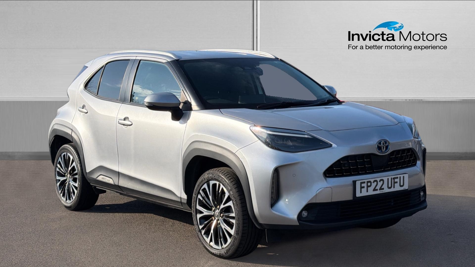 Main listing image - Toyota Yaris Cross