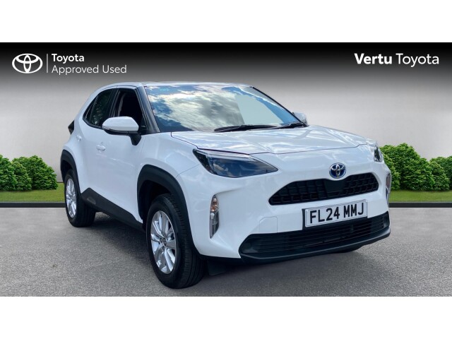 Main listing image - Toyota Yaris Cross