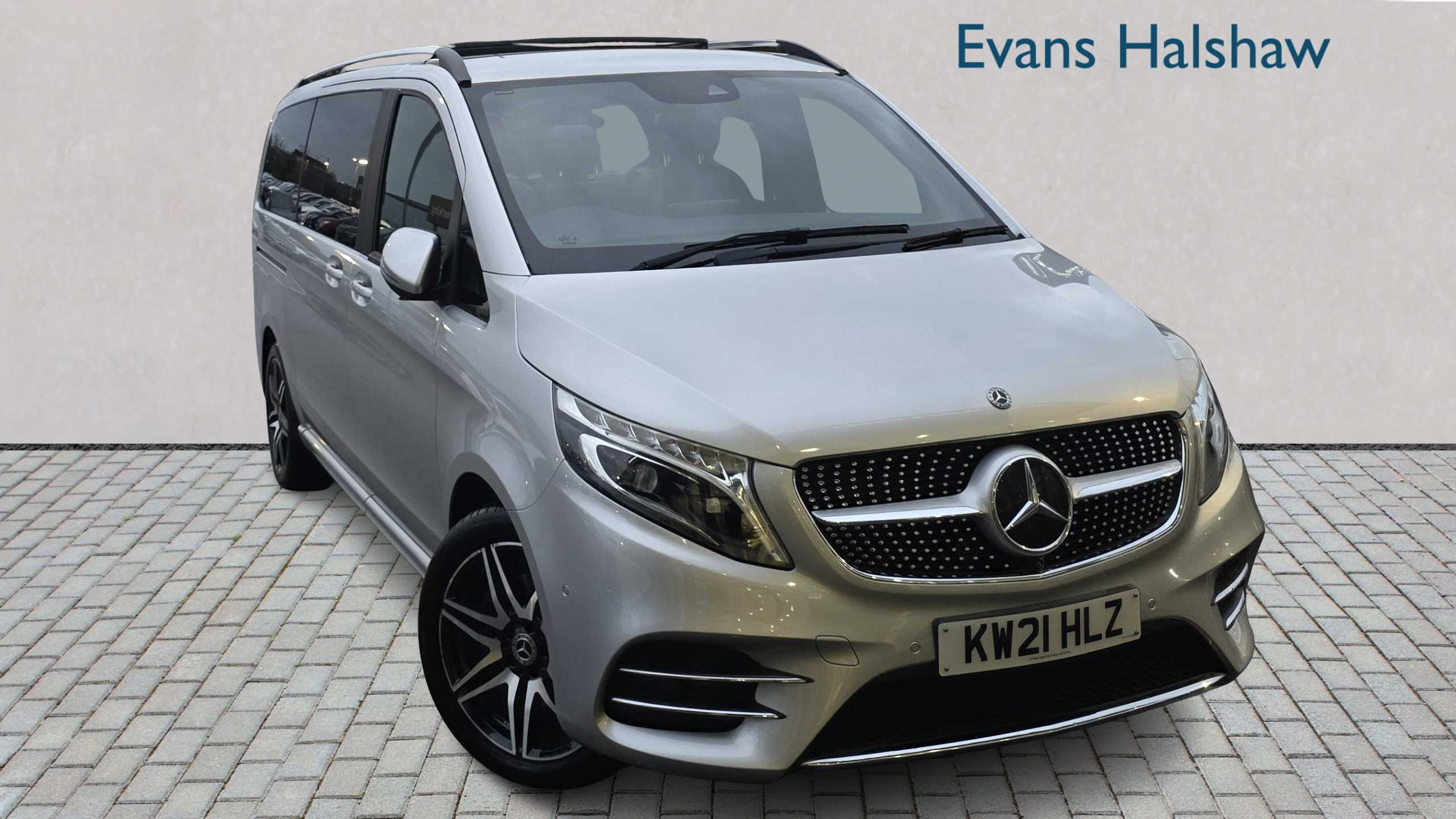 Main listing image - Mercedes-Benz V-Class