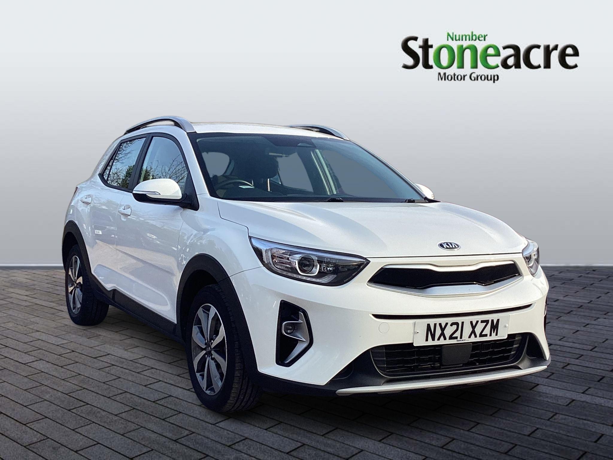 Main listing image - Kia Stonic