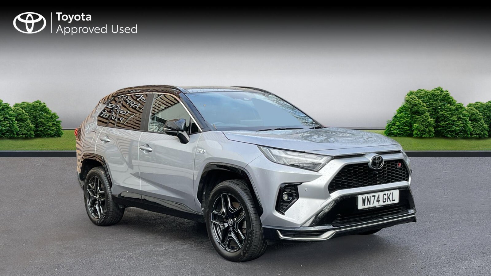 Main listing image - Toyota RAV4