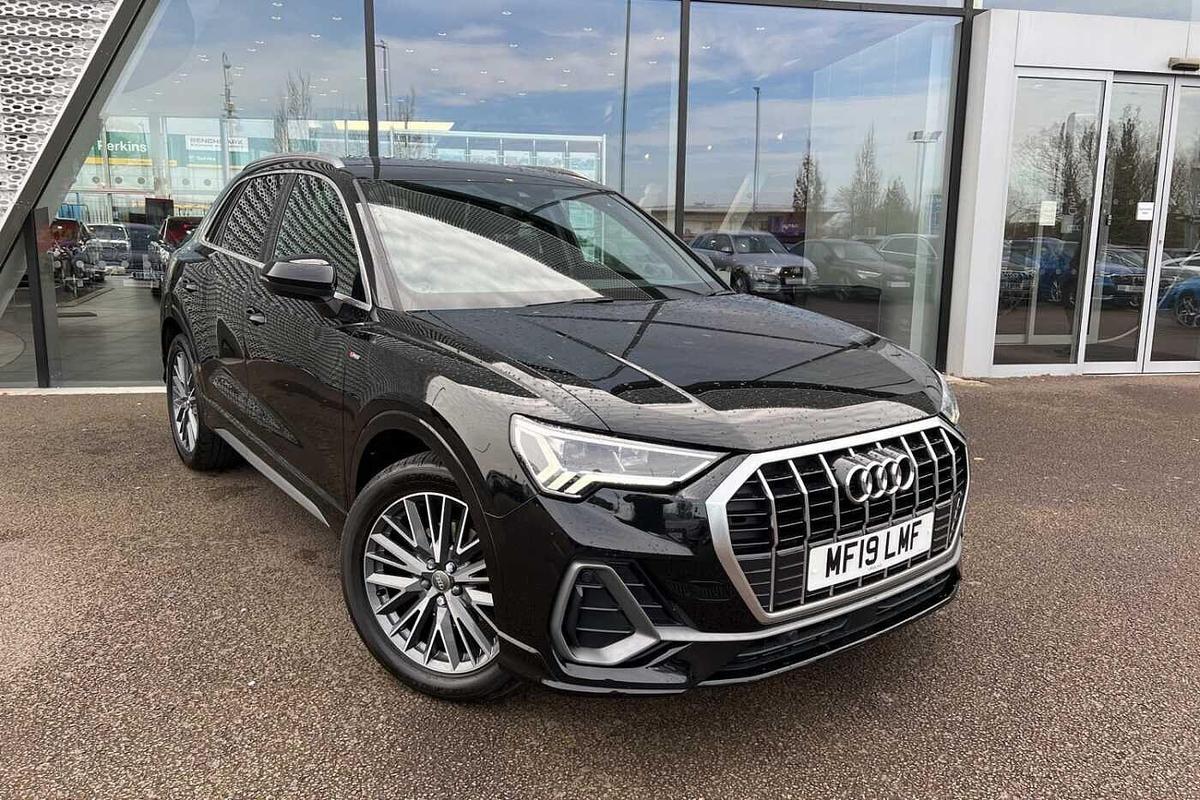 Main listing image - Audi Q3
