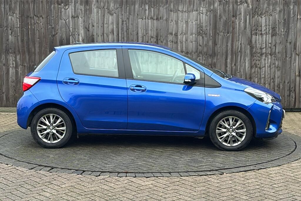 Main listing image - Toyota Yaris