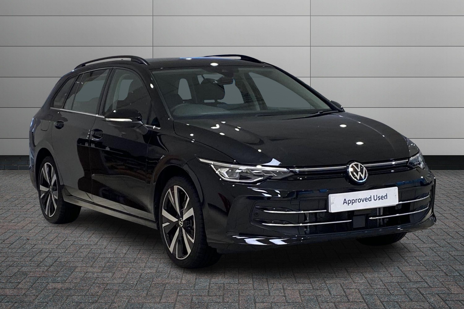 Main listing image - Volkswagen Golf Estate