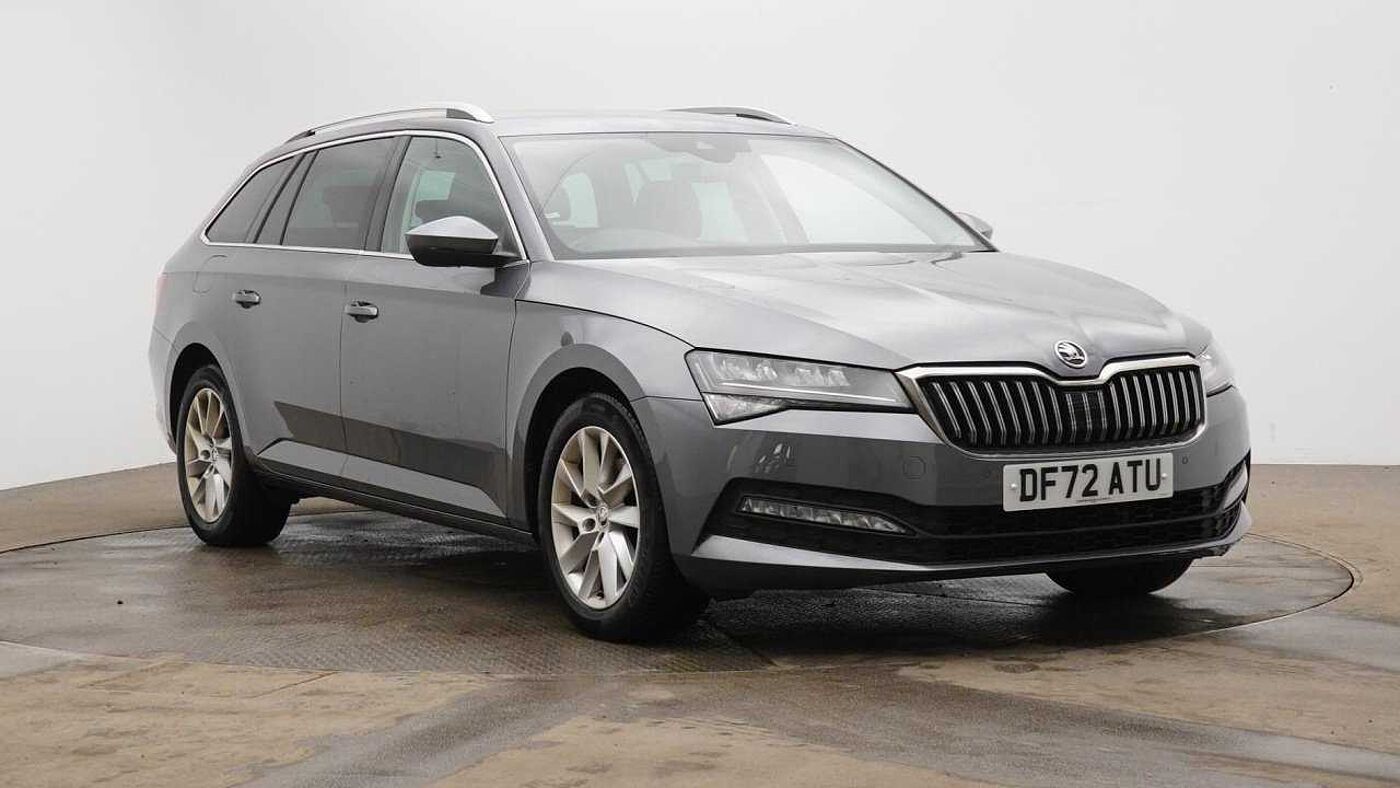 Main listing image - Skoda Superb Estate