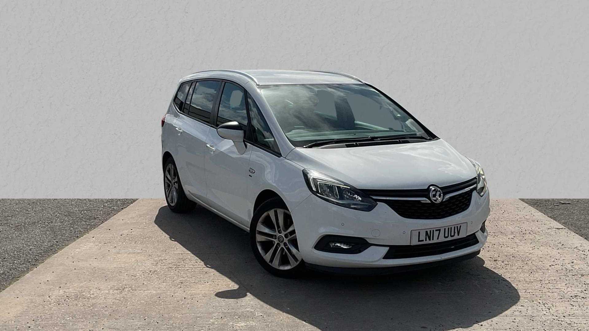 Main listing image - Vauxhall Zafira