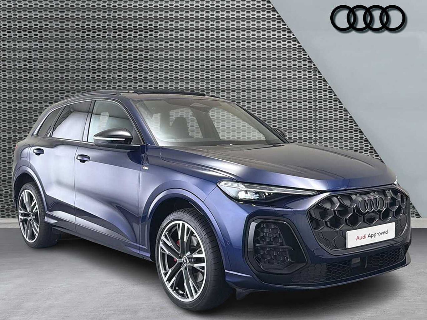 Main listing image - Audi Q5