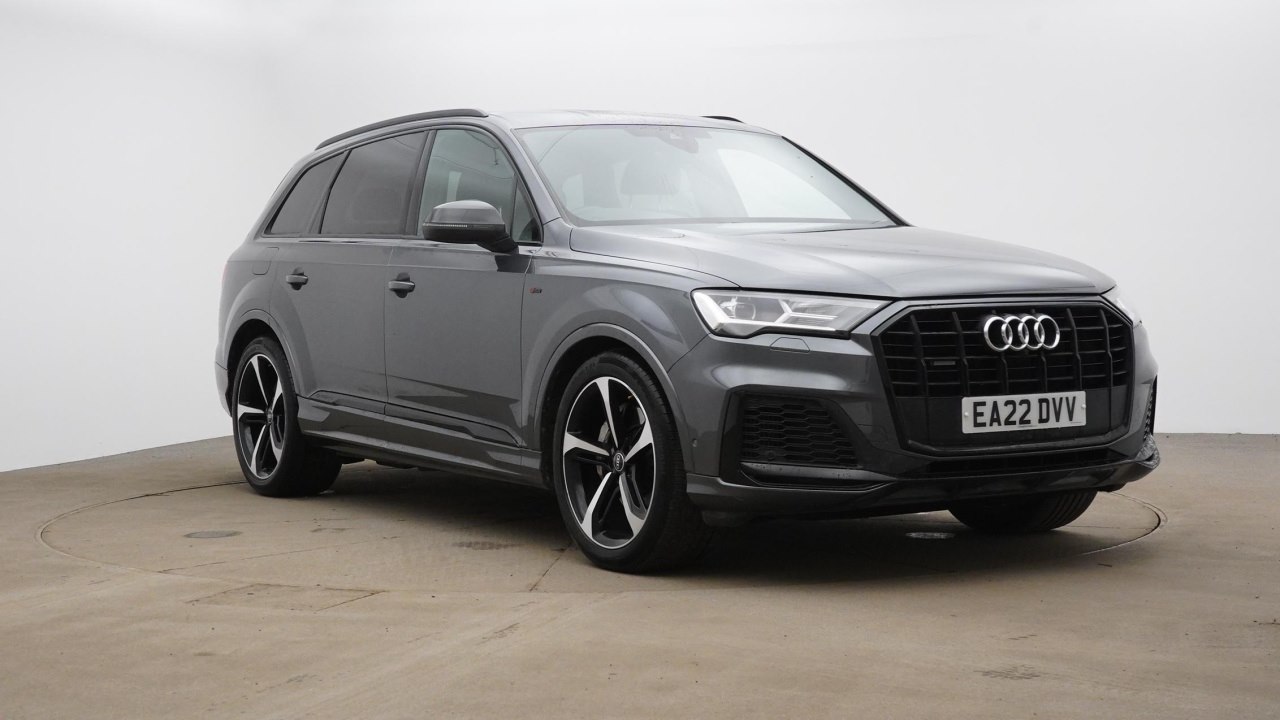 Main listing image - Audi Q7