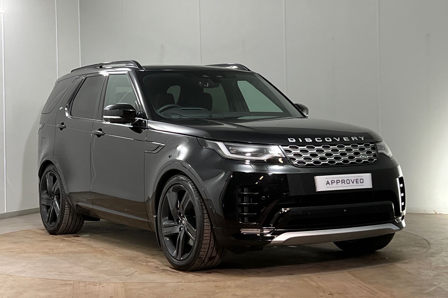 Main listing image - Land Rover Discovery