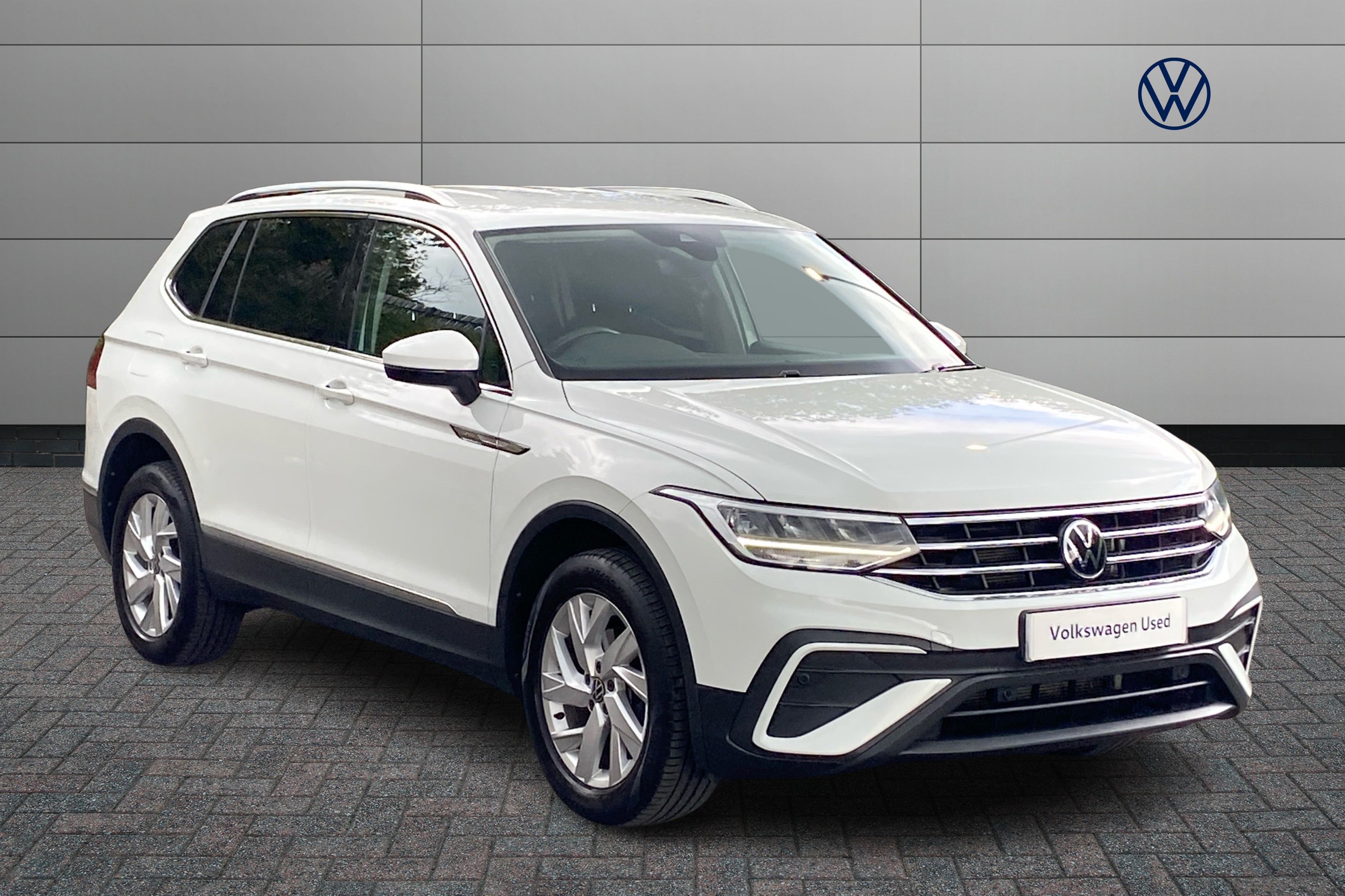 Main listing image - Volkswagen Tiguan Allspace