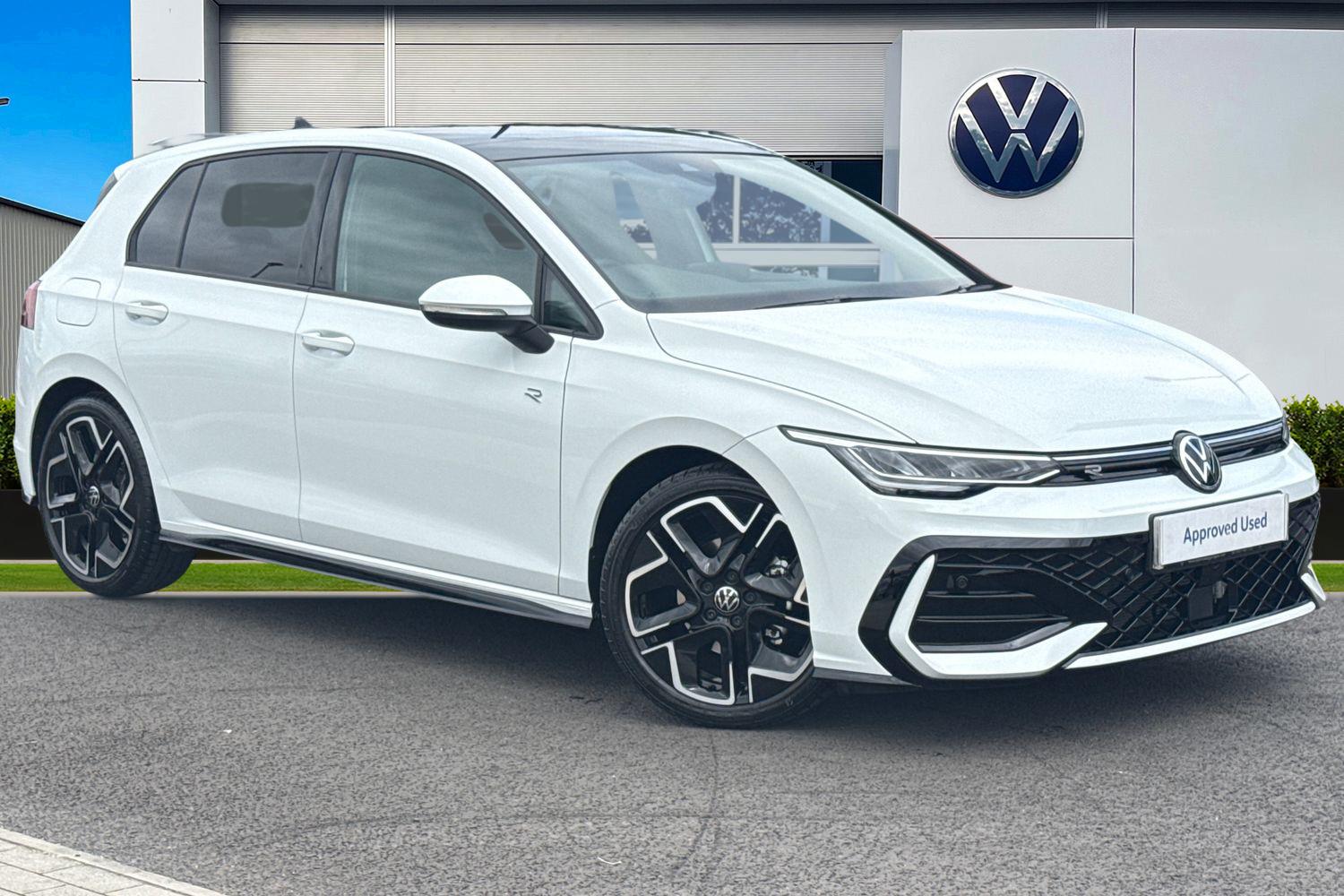 Main listing image - Volkswagen Golf