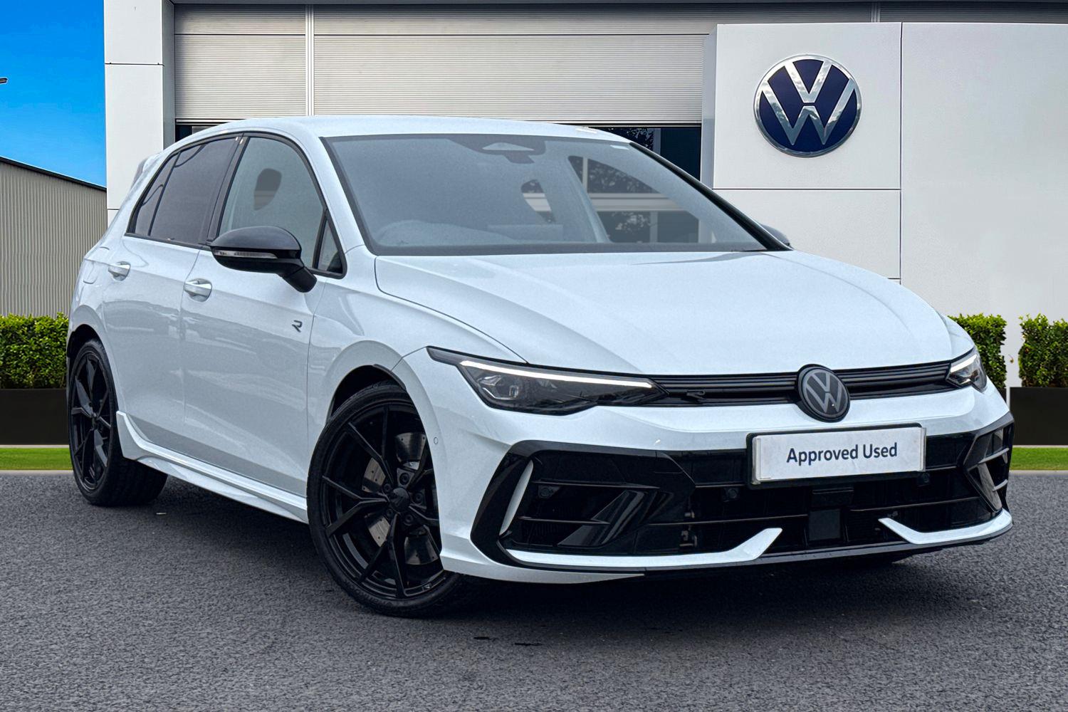 Main listing image - Volkswagen Golf R