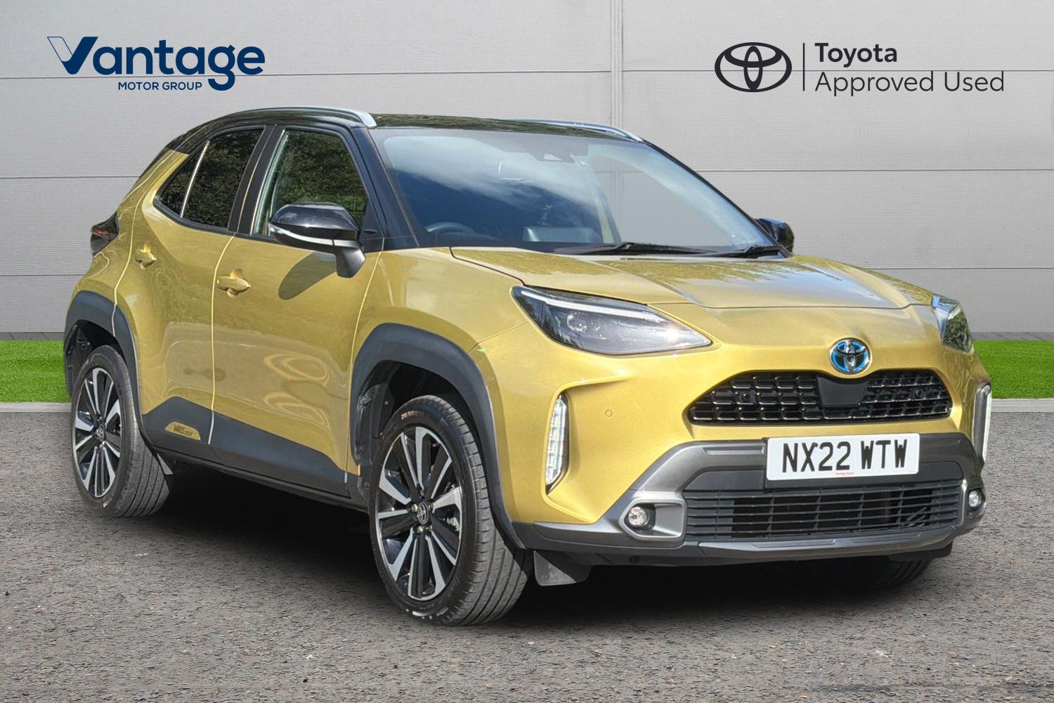 Main listing image - Toyota Yaris Cross