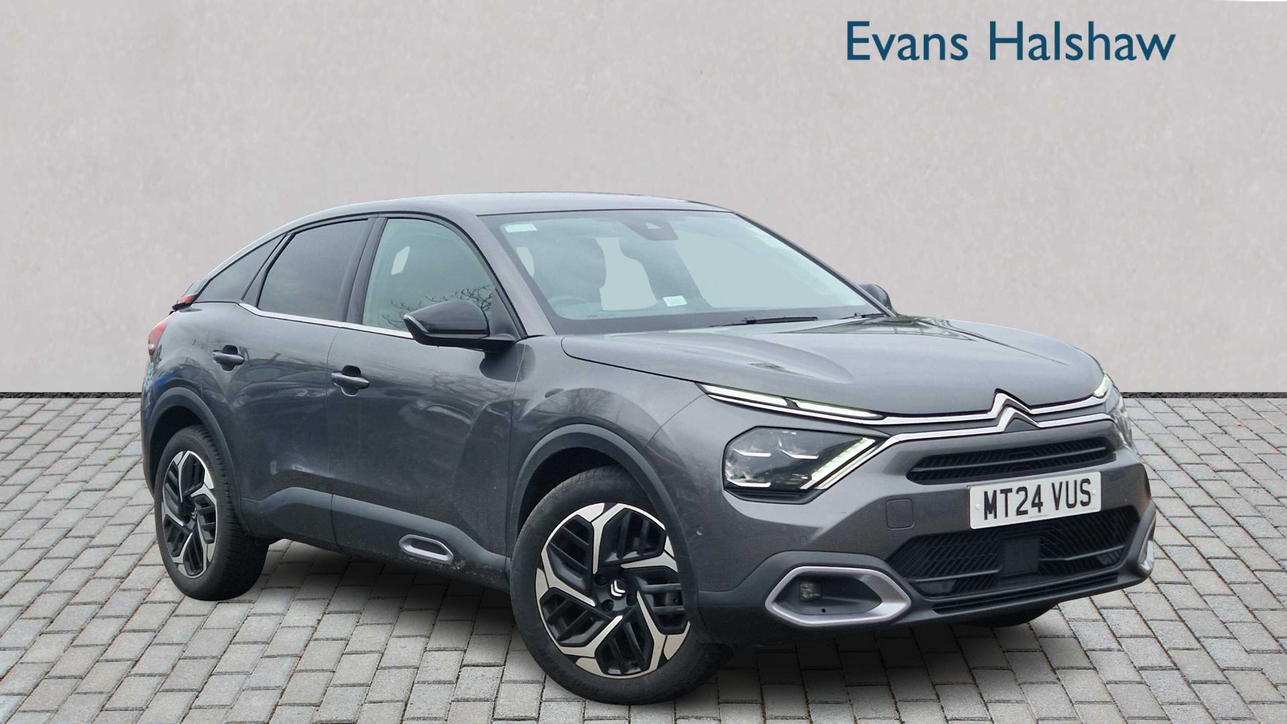 Main listing image - Citroen C4