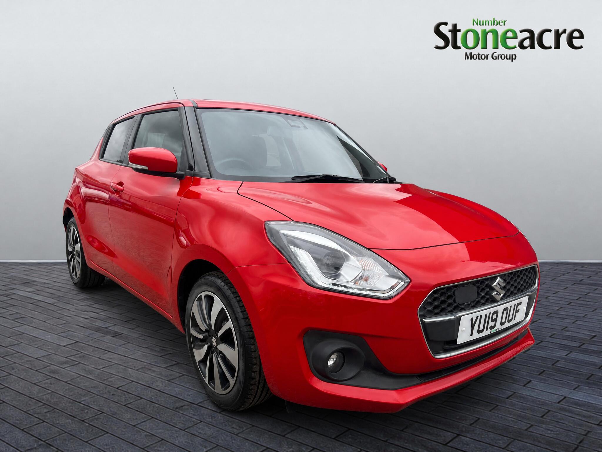 Main listing image - Suzuki Swift