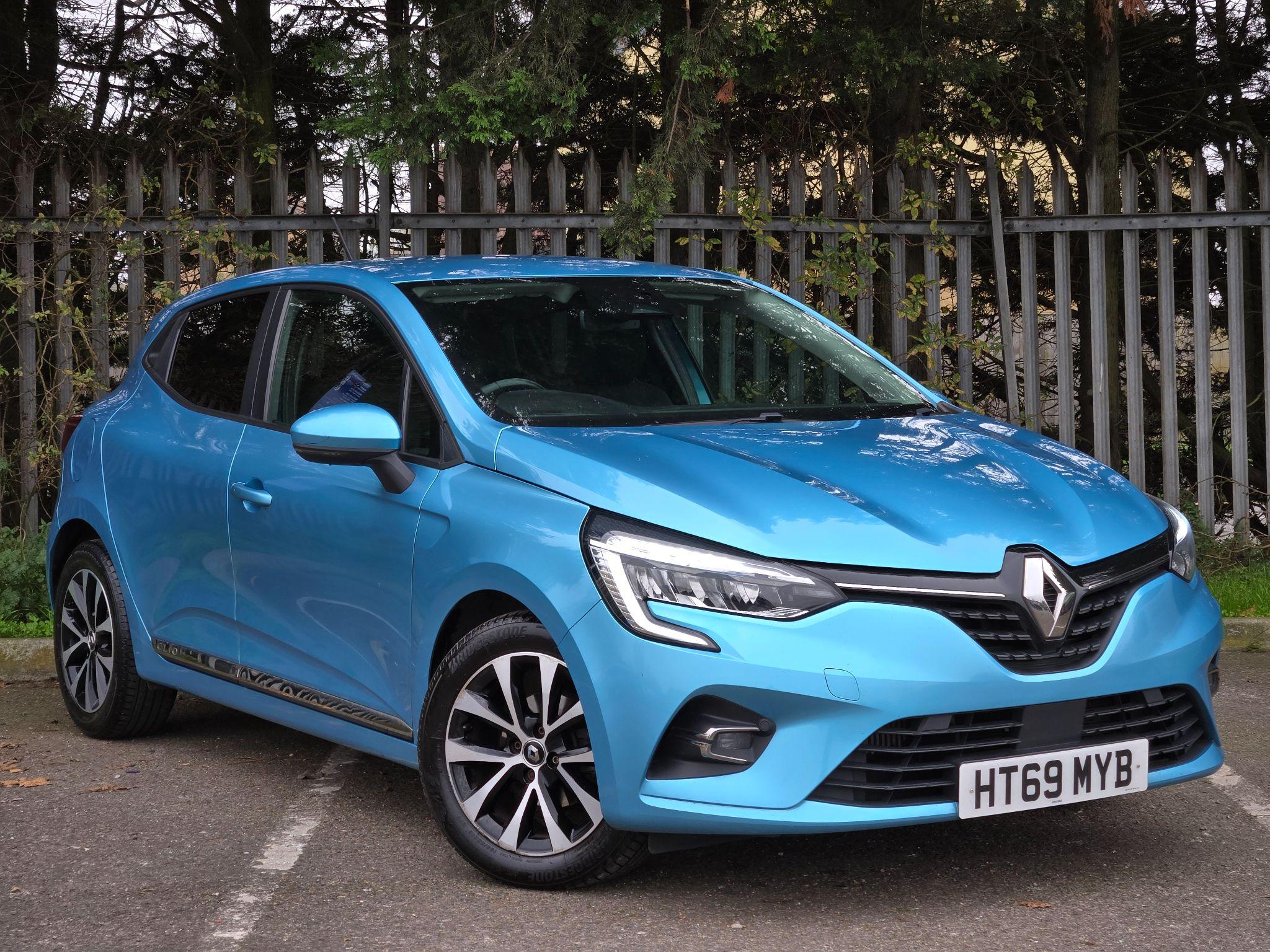 Main listing image - Renault Clio