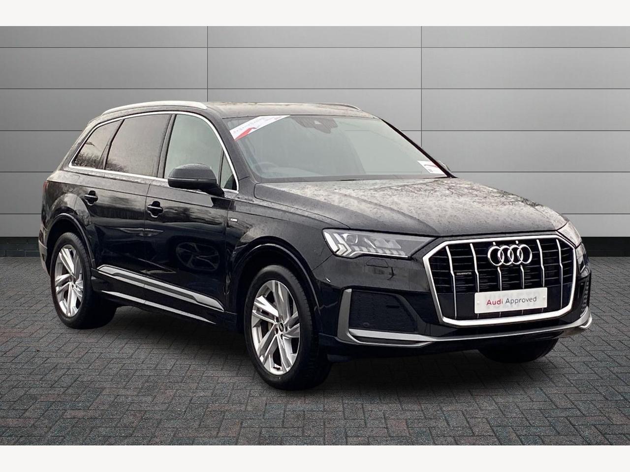 Main listing image - Audi Q7