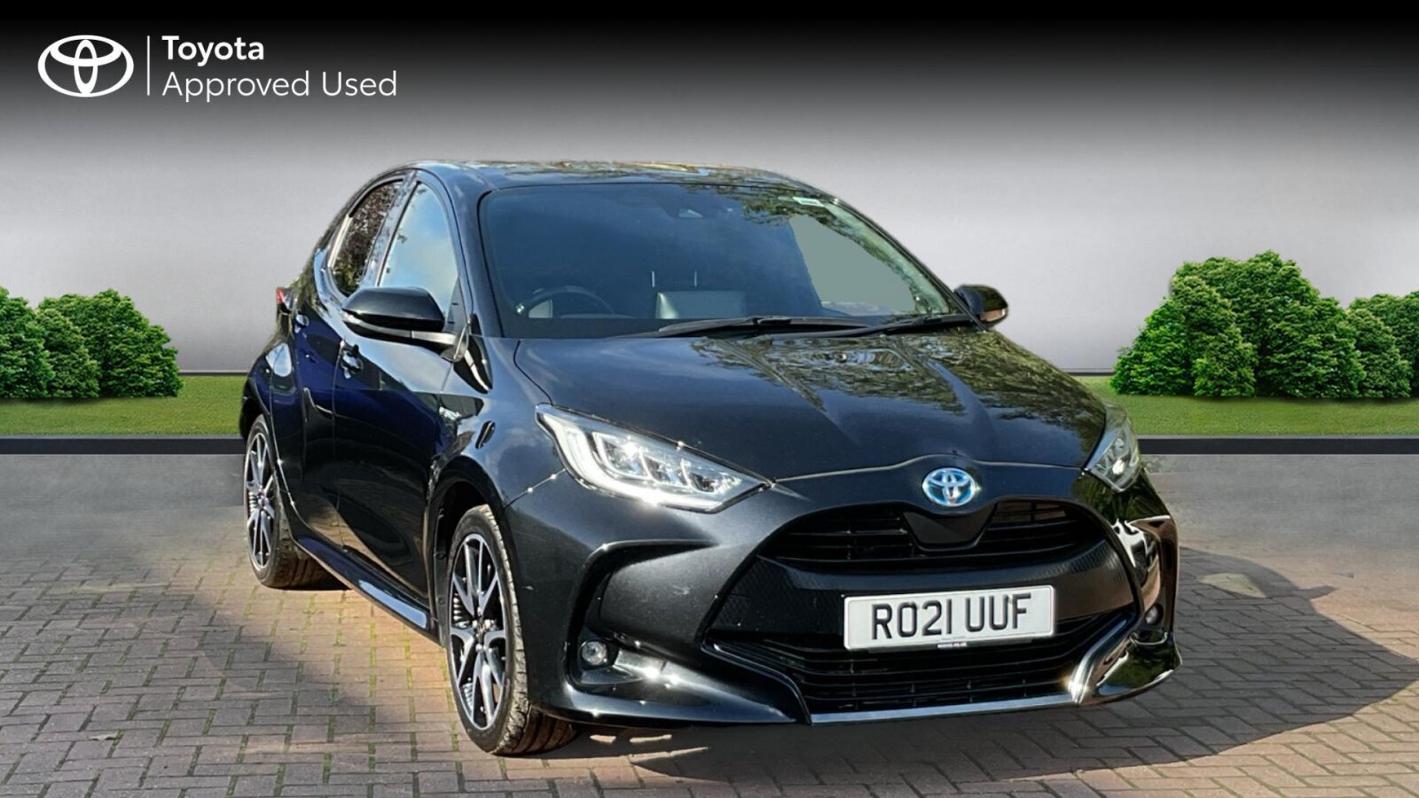 Main listing image - Toyota Yaris