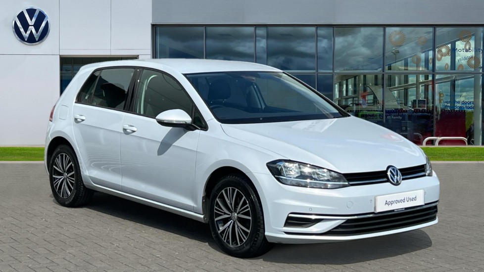 Main listing image - Volkswagen Golf