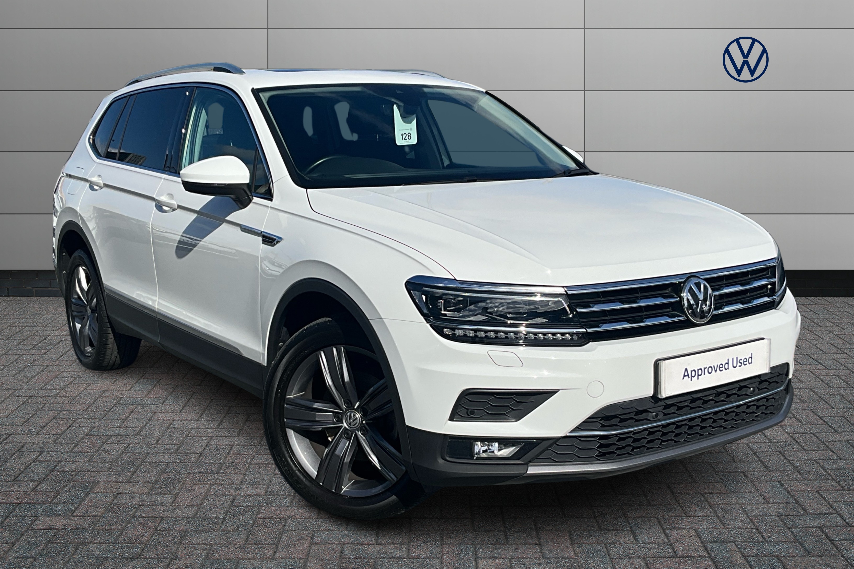 Main listing image - Volkswagen Tiguan Allspace