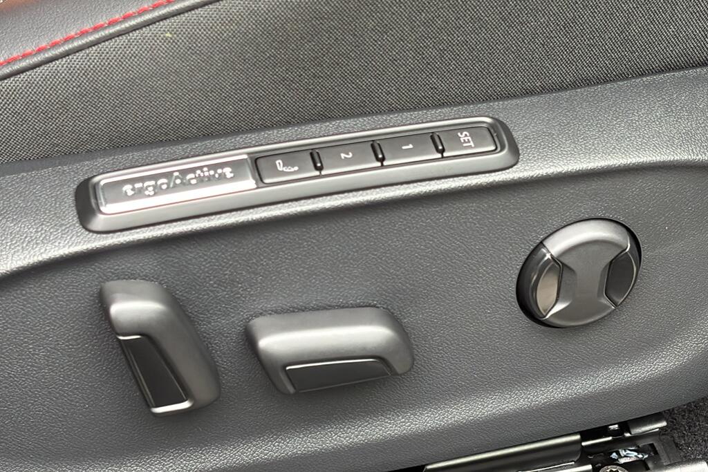 Main listing image - Volkswagen ID.7