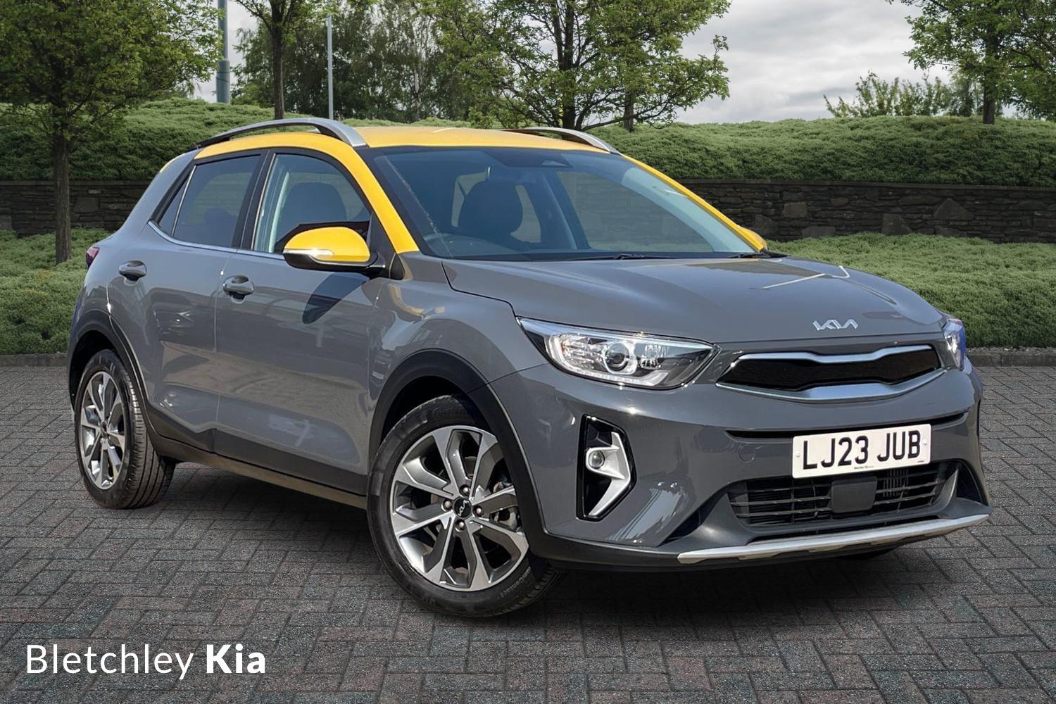 Main listing image - Kia Stonic