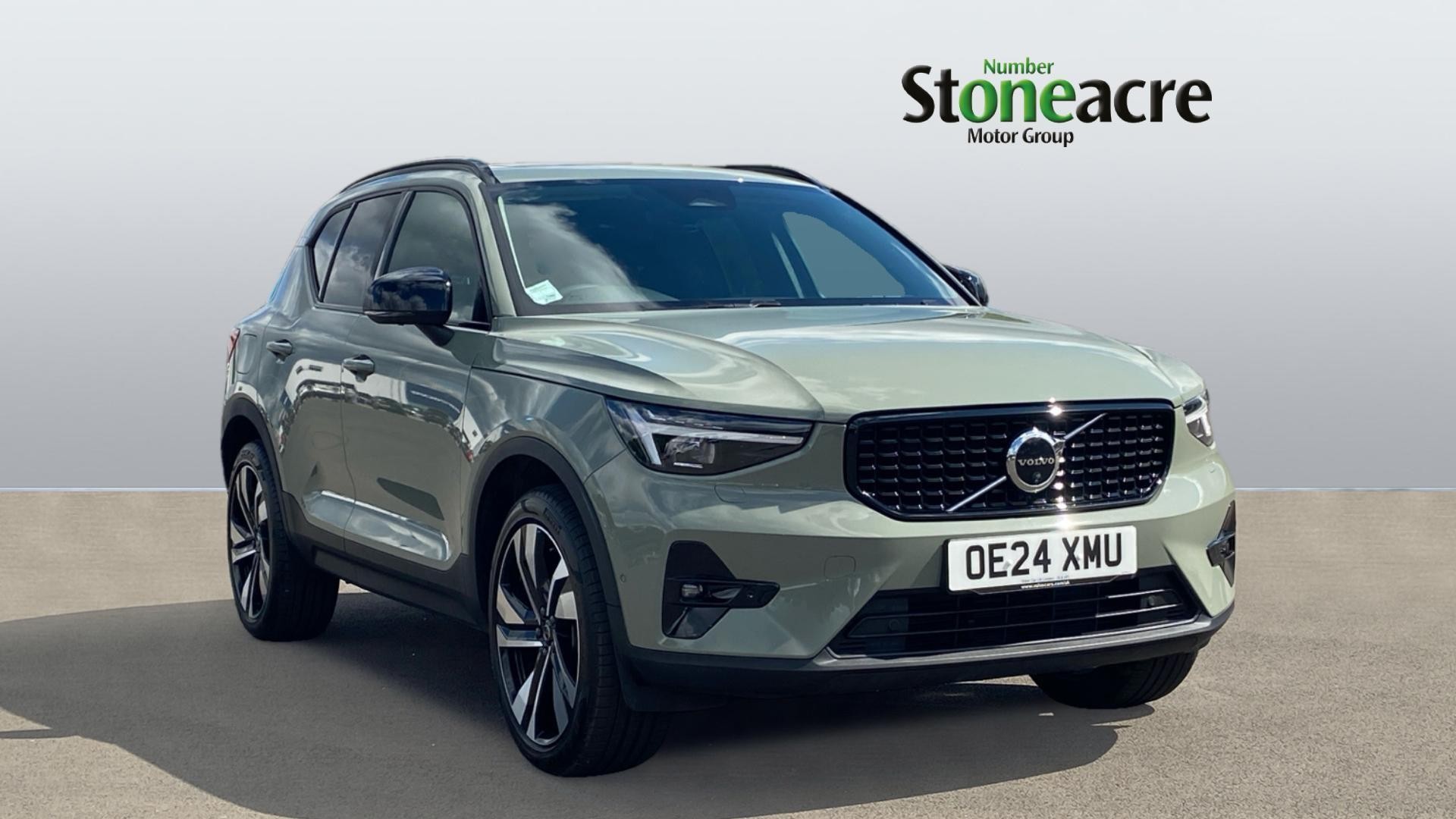 Main listing image - Volvo XC40