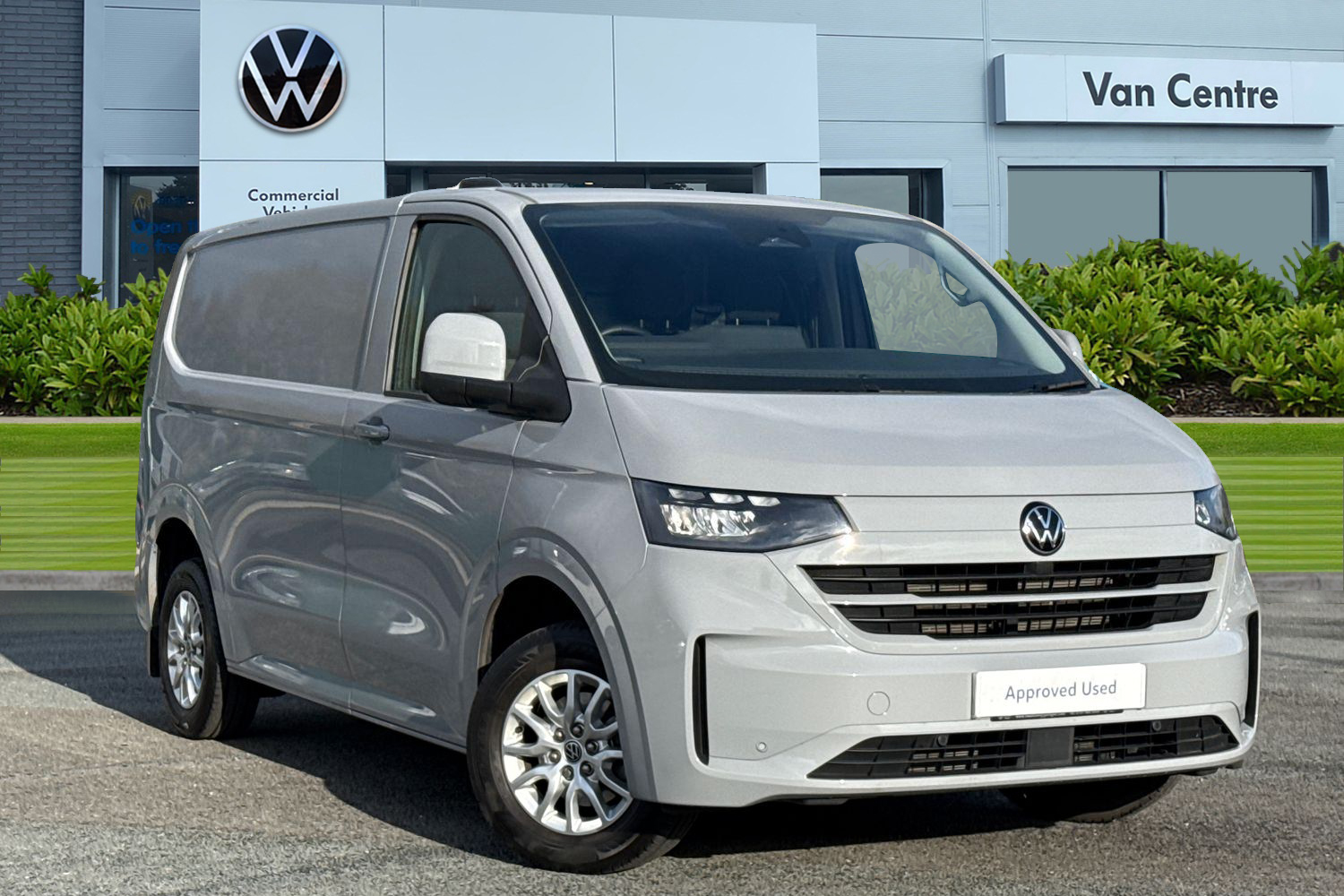 Main listing image - Volkswagen Transporter