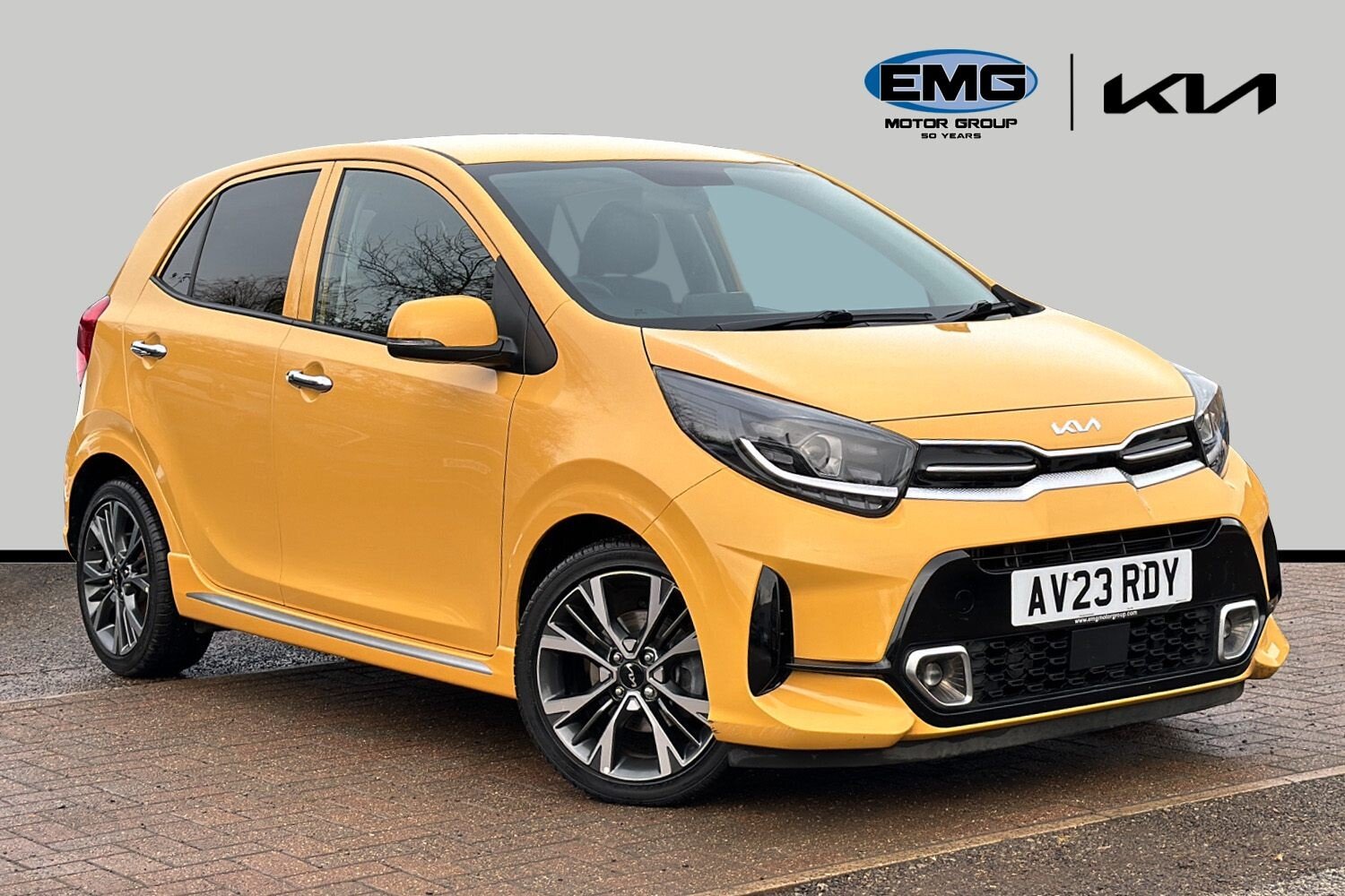 Main listing image - Kia Picanto