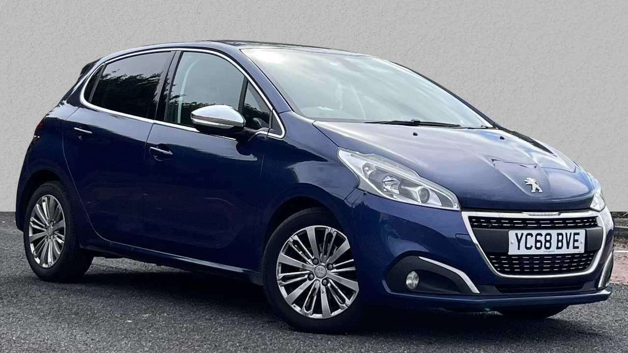 Main listing image - Peugeot 208
