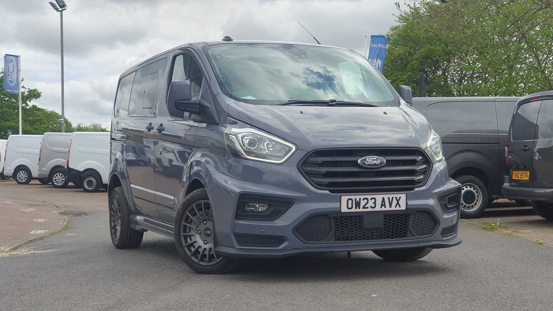 Main listing image - Ford Transit Custom