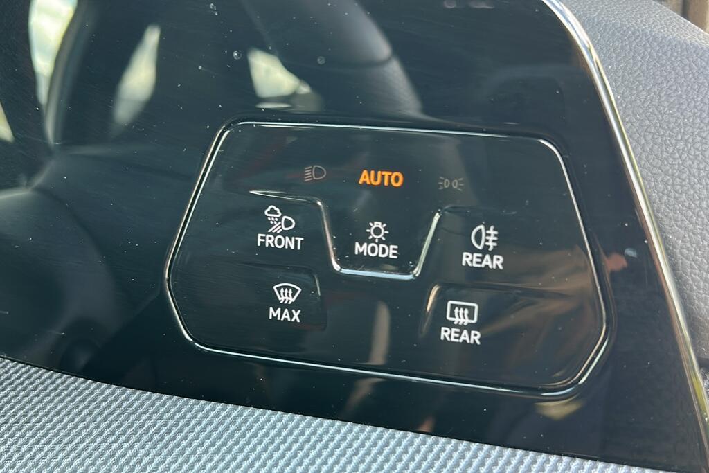 Main listing image - Volkswagen Golf GTI